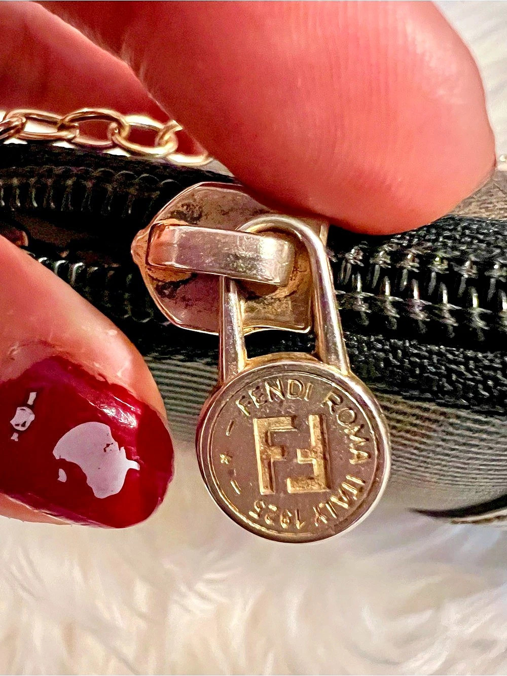 Fendi - Picture 11 of 12